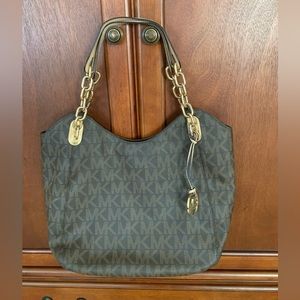 Michael Kors purse and wallet set